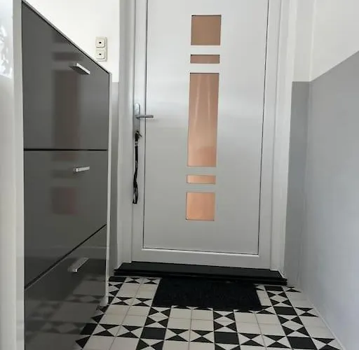 80m2 Am Kreuzbergl 公寓 *